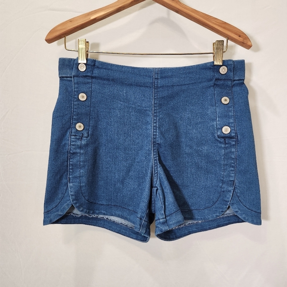 Sofia by Sofia Vergara Blue Jean Shorts Timeless Design
